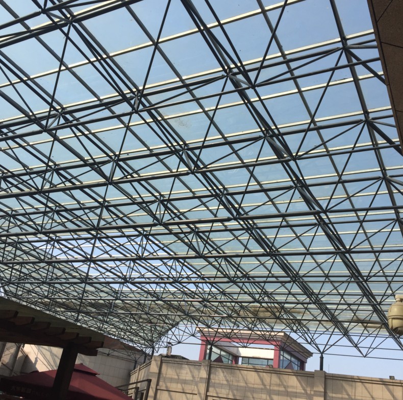 天元涉外景園網(wǎng)架鋼結構工程項目